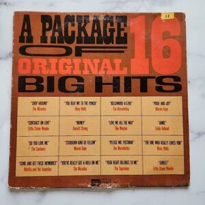 A package of 16 original hits Stevie Wonder Marvin Gaye Motown vinyl record musi